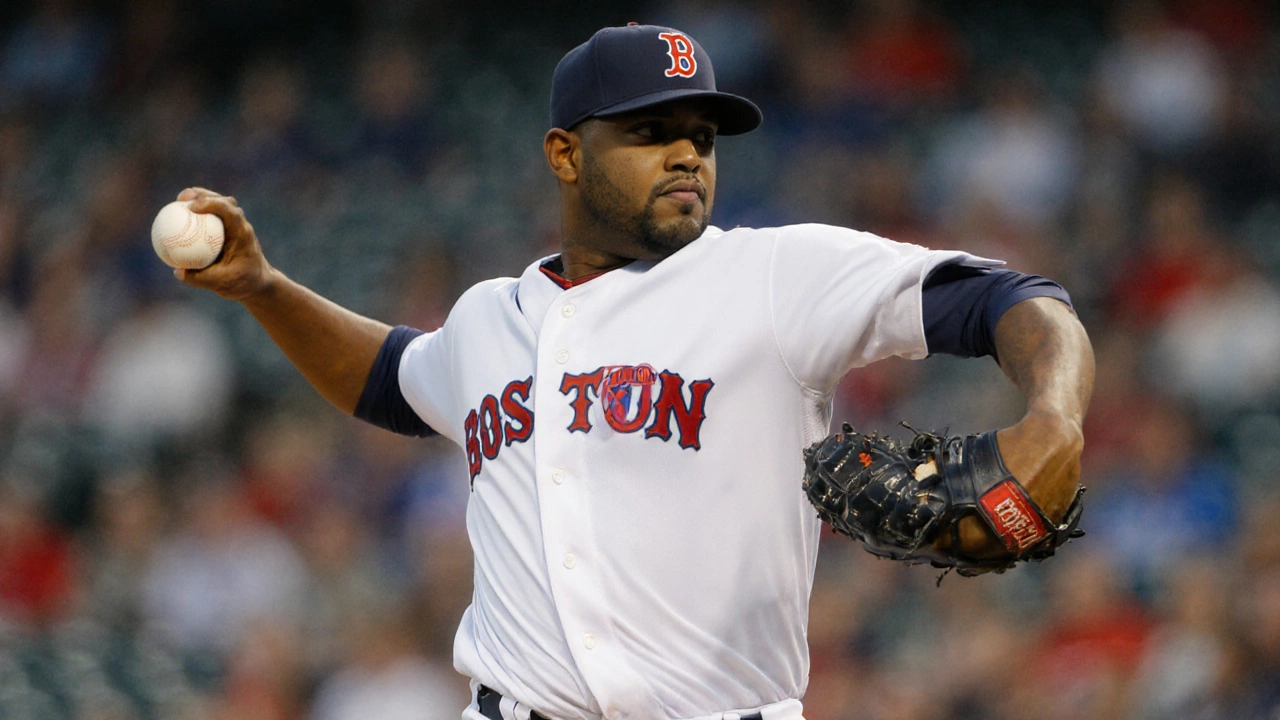 Red Sox sign Aroldis Chapman to $13.3M extension for 2026